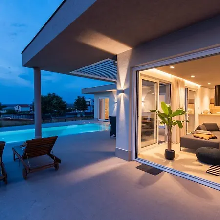 Vivas Villa